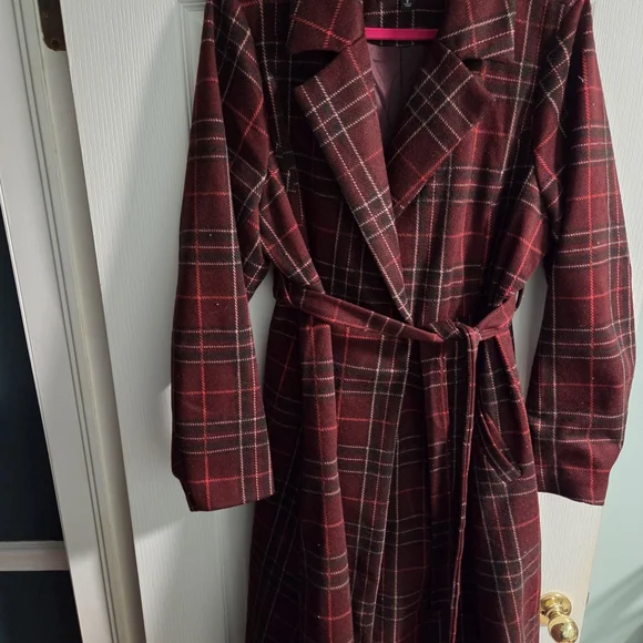 NWOT Torrid Burgundy Plaid Softest Tie Front Coat- Size 2x - Picture 4 of 13